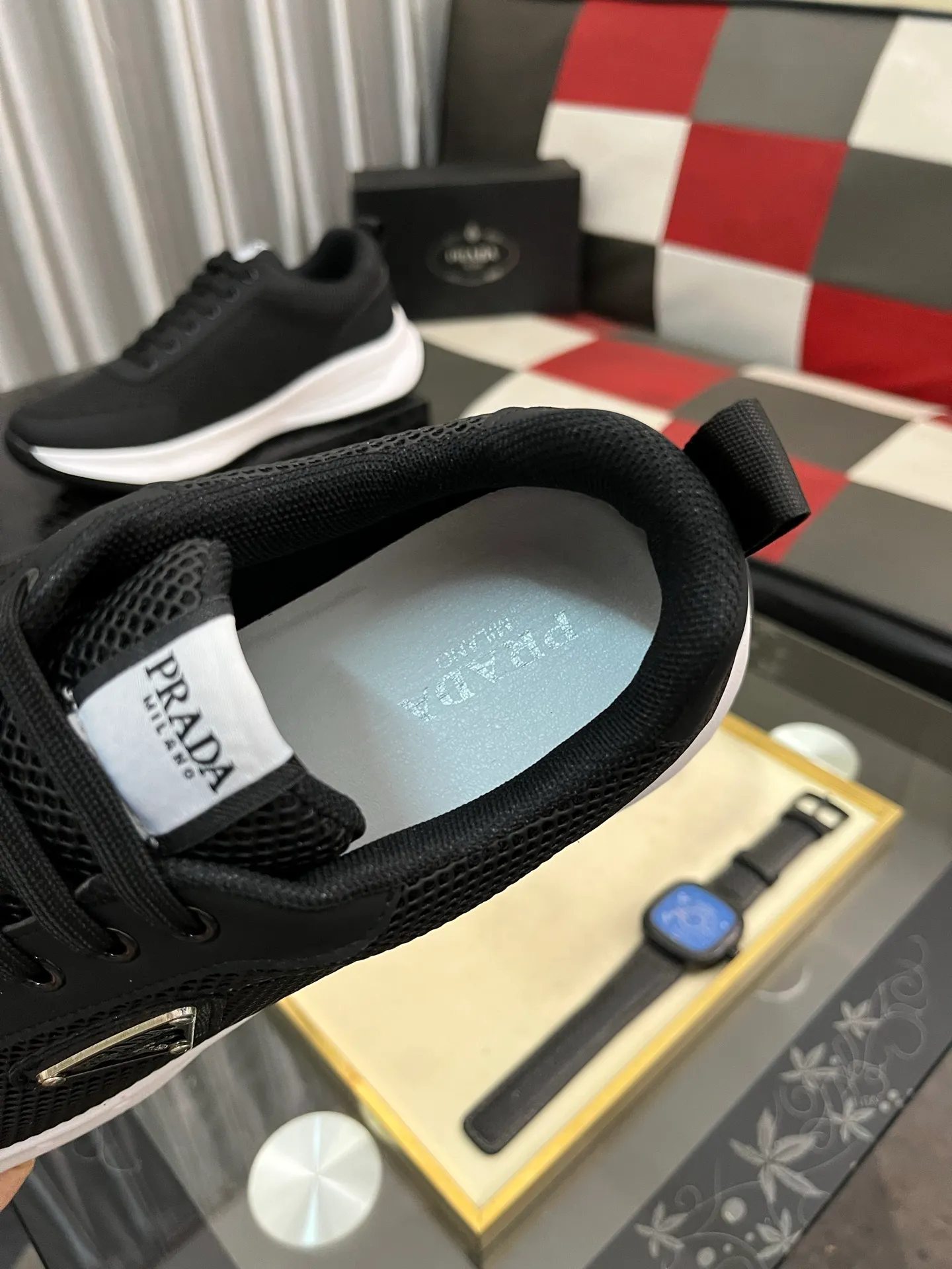 Men's shoes 💰440⌚️⌚️ PRADA [Prada] popular men's shoes, casual shoes and sports shoes! High-end quality 🍀 The upper is made of imported original cowhide 💥 cowhide lining; the original molded outsole. The style is upright and elegant, comfortable and versatile💪 Three quality guarantees Size number: 38-44, 4️⃣ colors available